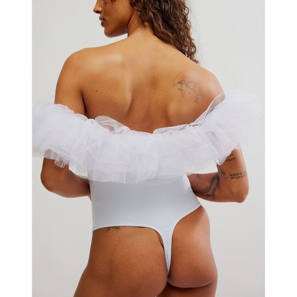 🎉LAST CHANCE🎉 FREE PEOPLE Big Love Bodysuit / White - Picture 7 of 9